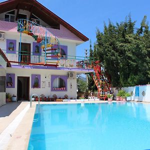 Alinda Hotel
